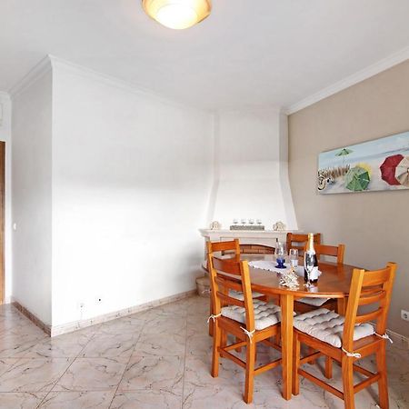 קווארטיירה Columbus Beach Apartment מראה חיצוני תמונה
