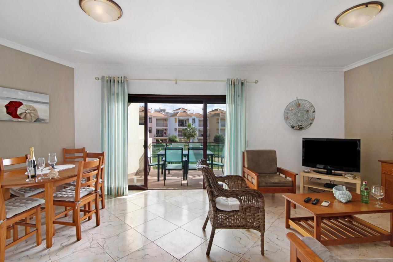 קווארטיירה Columbus Beach Apartment מראה חיצוני תמונה
